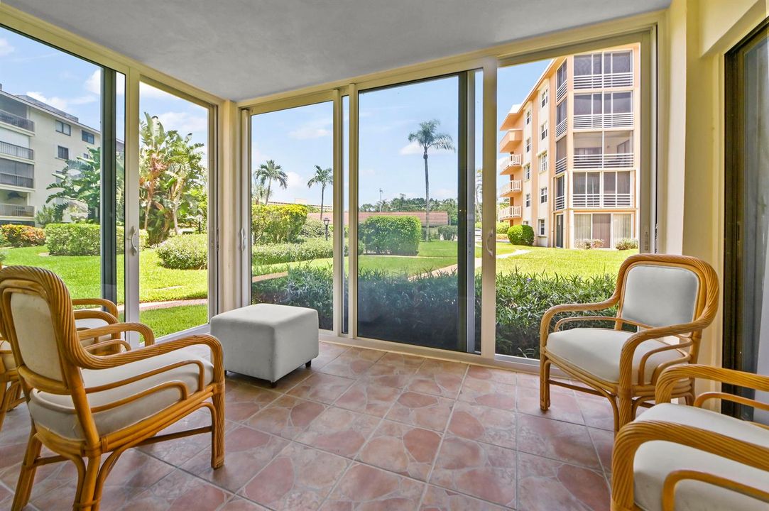 27 Patio 01