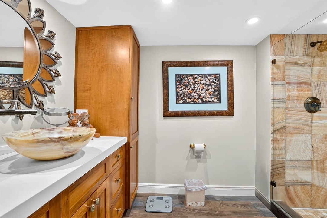 PRIMARY BATHROOM