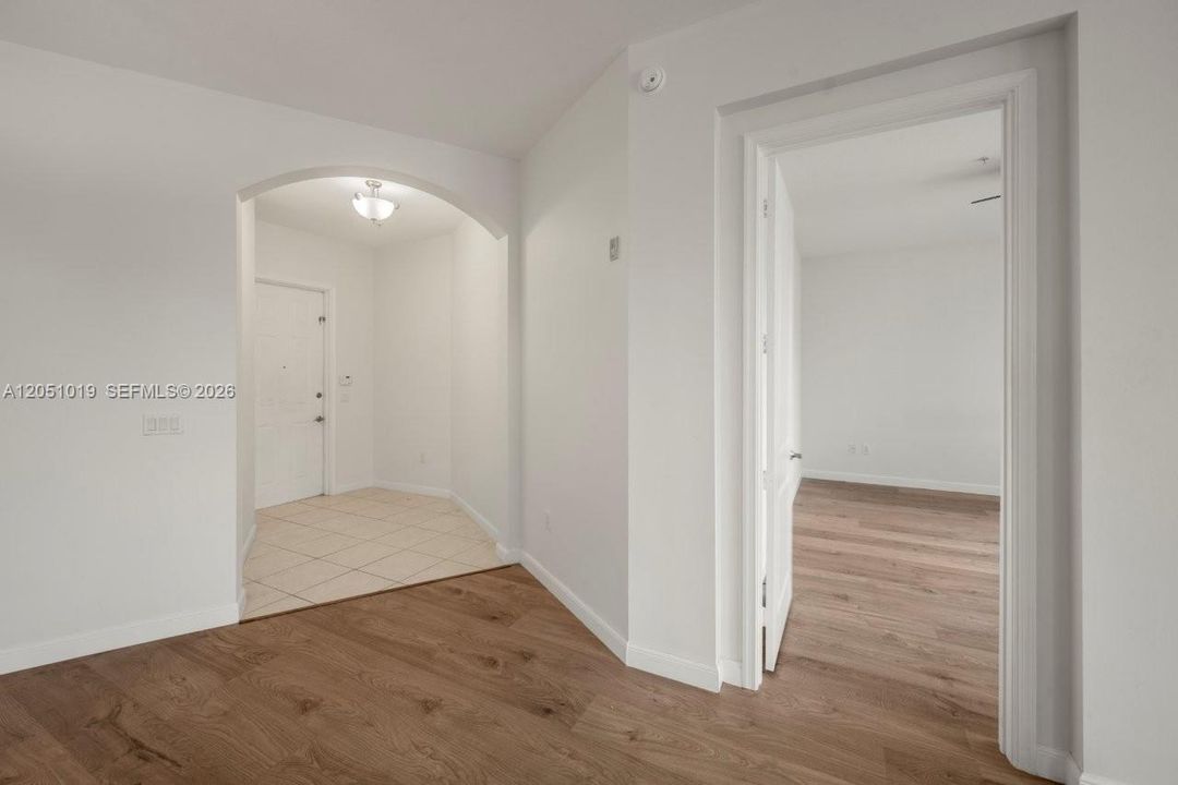 В аренду: $3,300 (3 спален, 3 ванн, 1719 Квадратных фут)