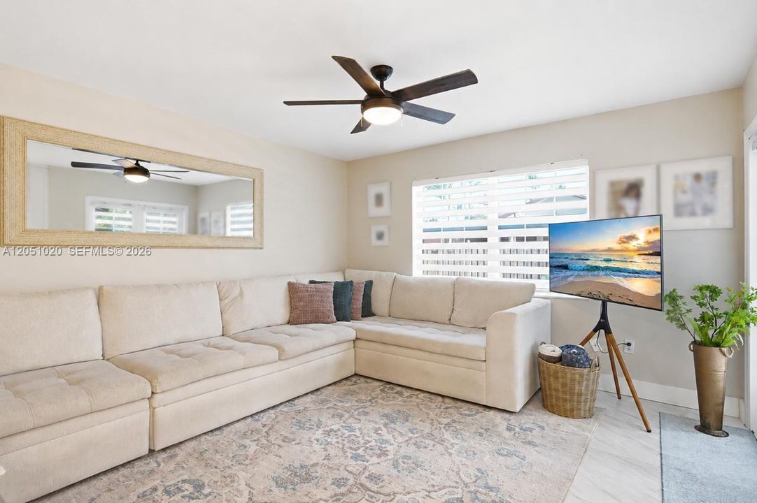 For Sale: $950,000 (3 beds, 2 baths, 2245 Square Feet)