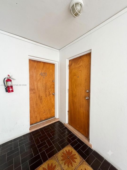 For Rent: $2,850 (2 beds, 2 baths, 1140 Square Feet)
