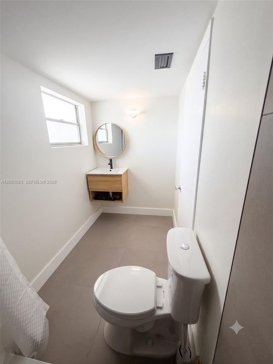 For Rent: $2,850 (2 beds, 2 baths, 1140 Square Feet)