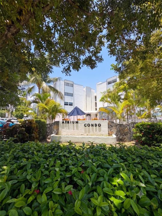 For Rent: $2,850 (2 beds, 2 baths, 1140 Square Feet)