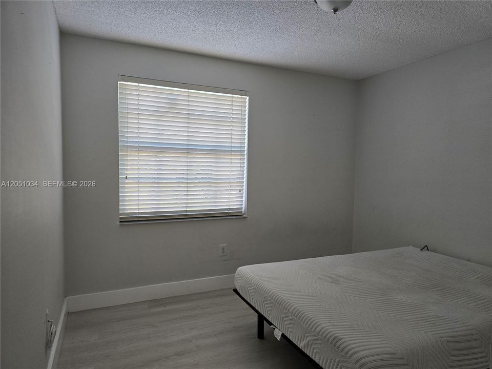 En Venta: $750,000 (4 camas, 2 baños, 2274 Pies cuadrados)