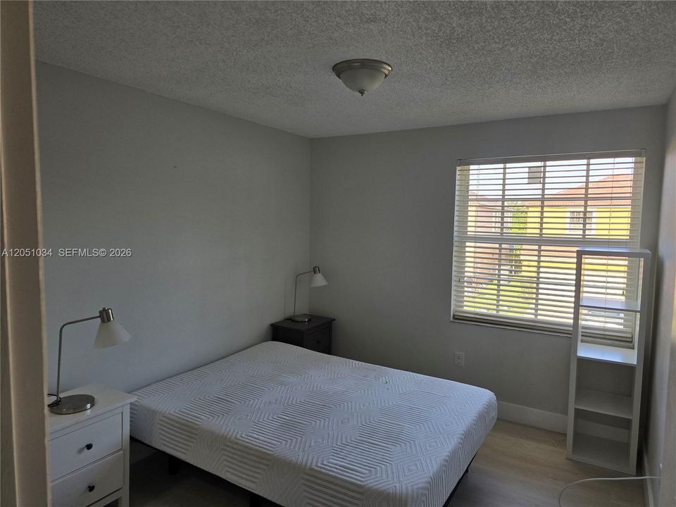 En Venta: $750,000 (4 camas, 2 baños, 2274 Pies cuadrados)