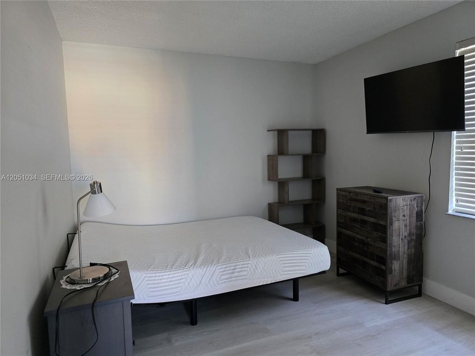 En Venta: $750,000 (4 camas, 2 baños, 2274 Pies cuadrados)
