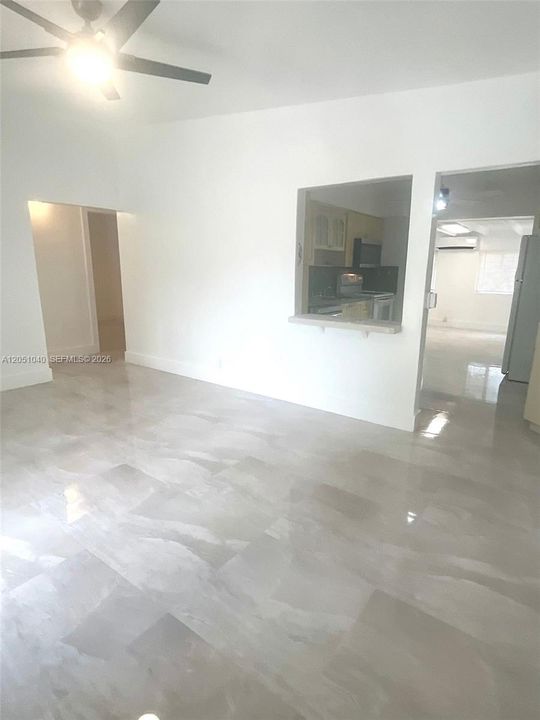 В аренду: $2,350 (2 спален, 1 ванн, 0 Квадратных фут)
