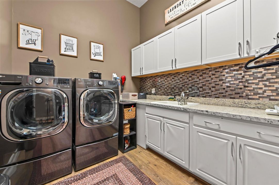 20 Laundry room 01