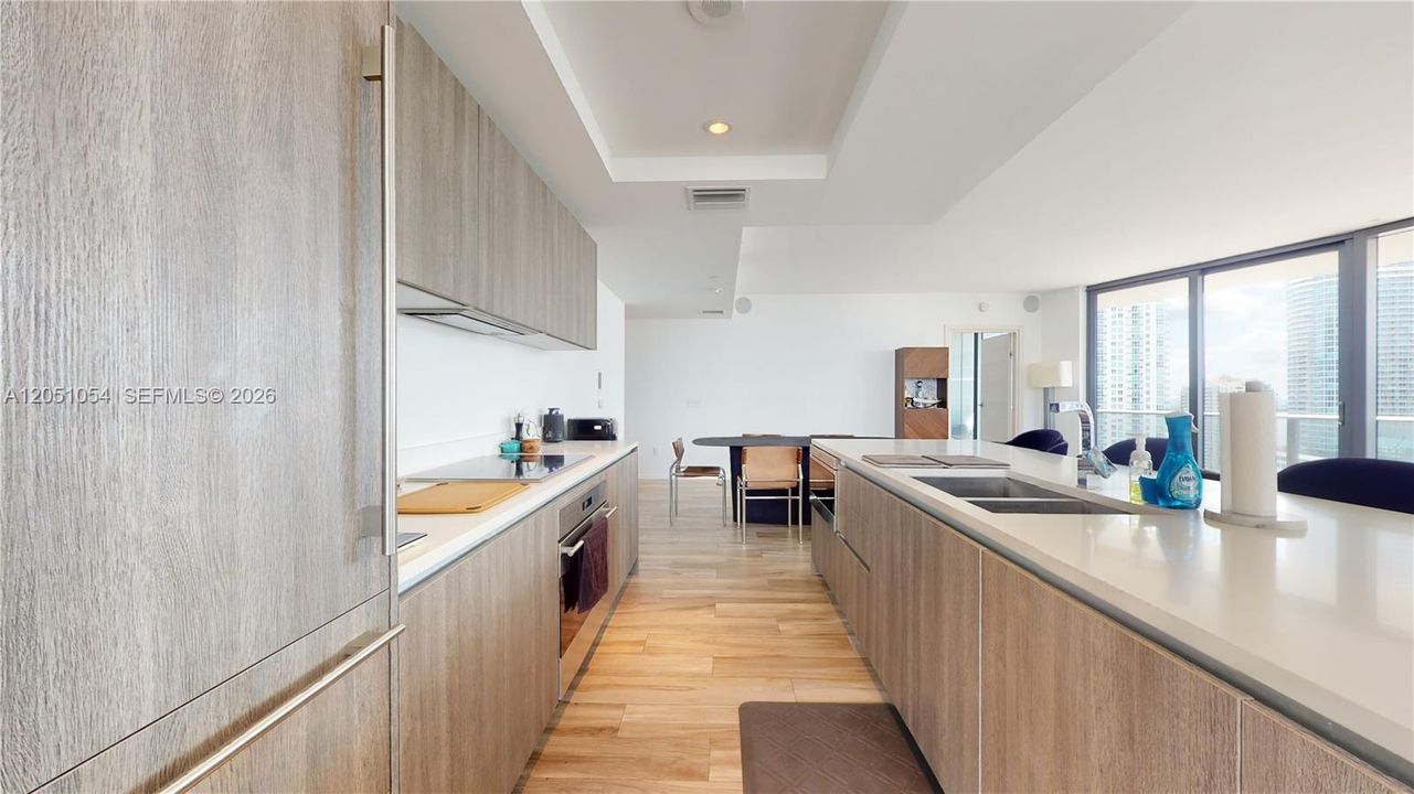 В аренду: $11,500 (3 спален, 4 ванн, 1613 Квадратных фут)