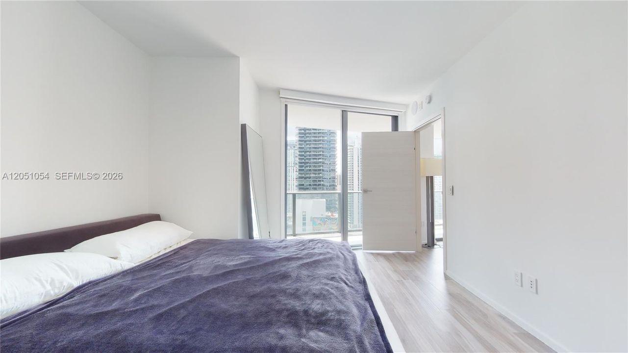 В аренду: $11,500 (3 спален, 4 ванн, 1613 Квадратных фут)