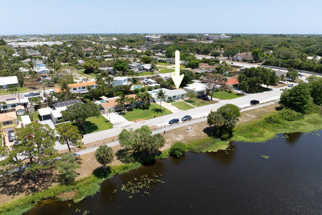 5920 Lake Osborne Dr Lake-large-006-005-
