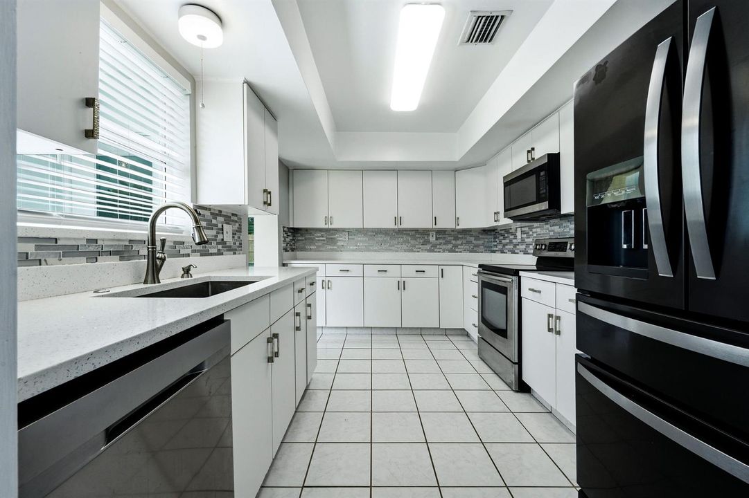 5920 kitchen 2