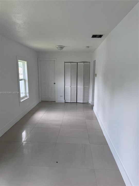 For Rent: $2,700 (3 beds, 2 baths, 1080 Square Feet)