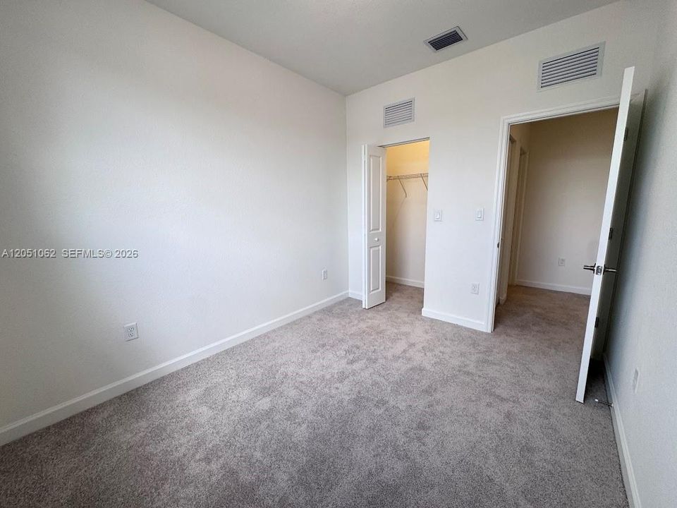 For Rent: $2,350 (3 beds, 2 baths, 1330 Square Feet)
