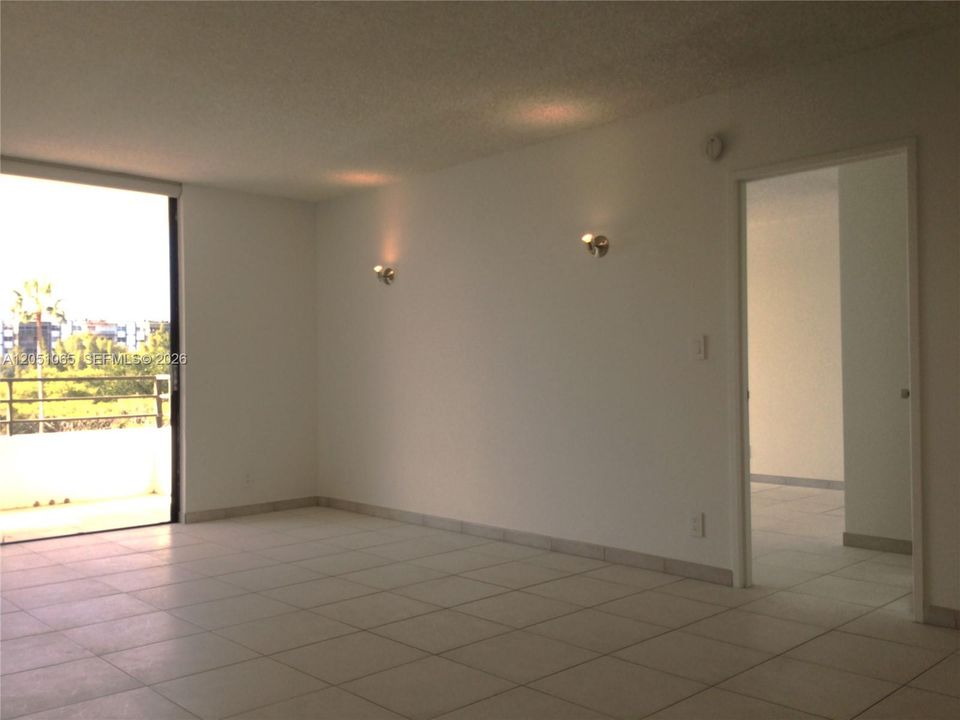 В аренду: $2,000 (1 спален, 1 ванн, 1140 Квадратных фут)