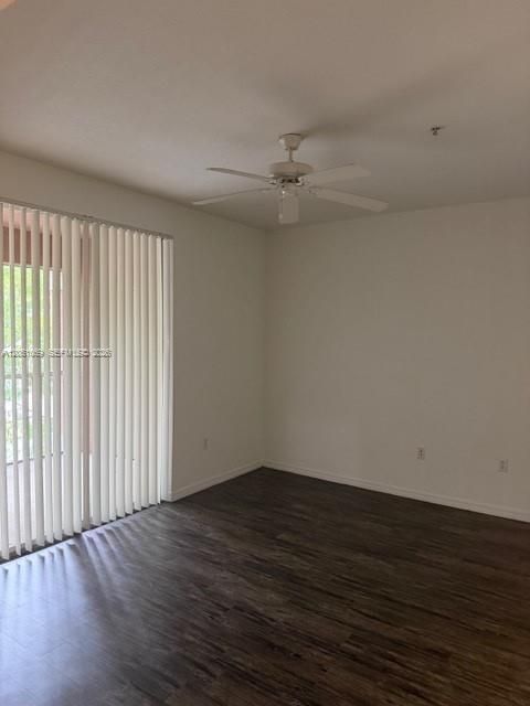 For Rent: $1,700 (1 beds, 1 baths, 716 Square Feet)