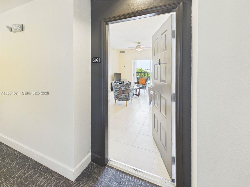 Entry 5th Floor