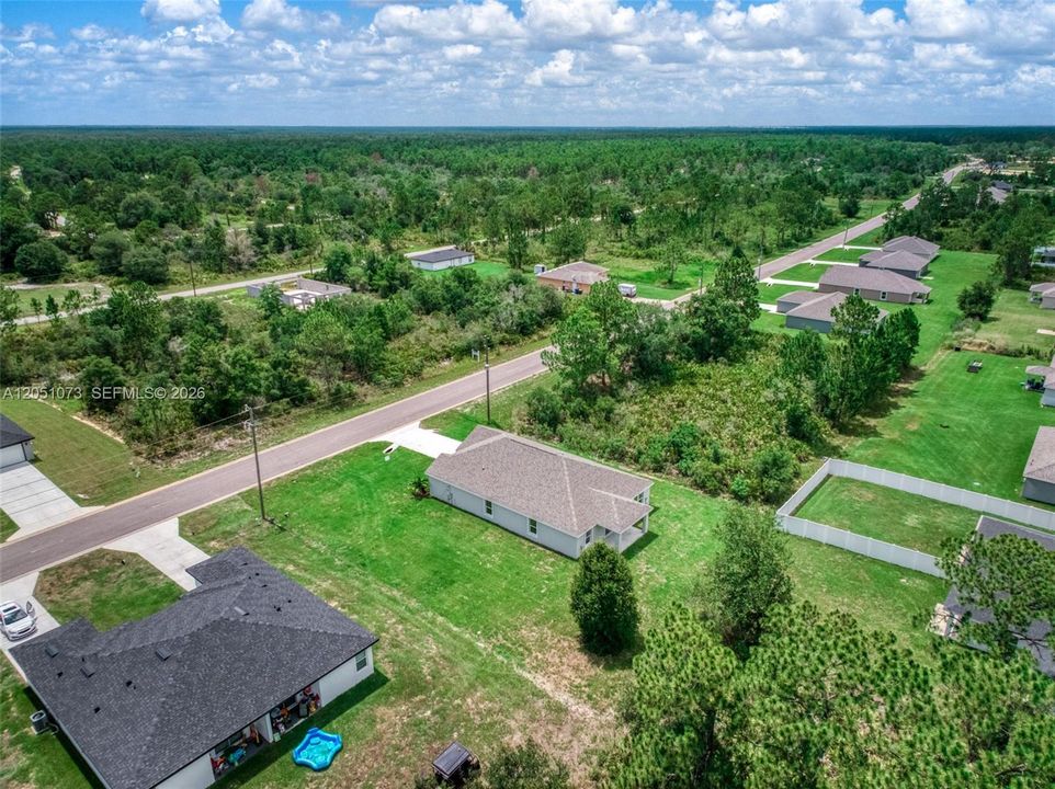 На продажу: $299,000 (4 спален, 2 ванн, 1665 Квадратных фут)