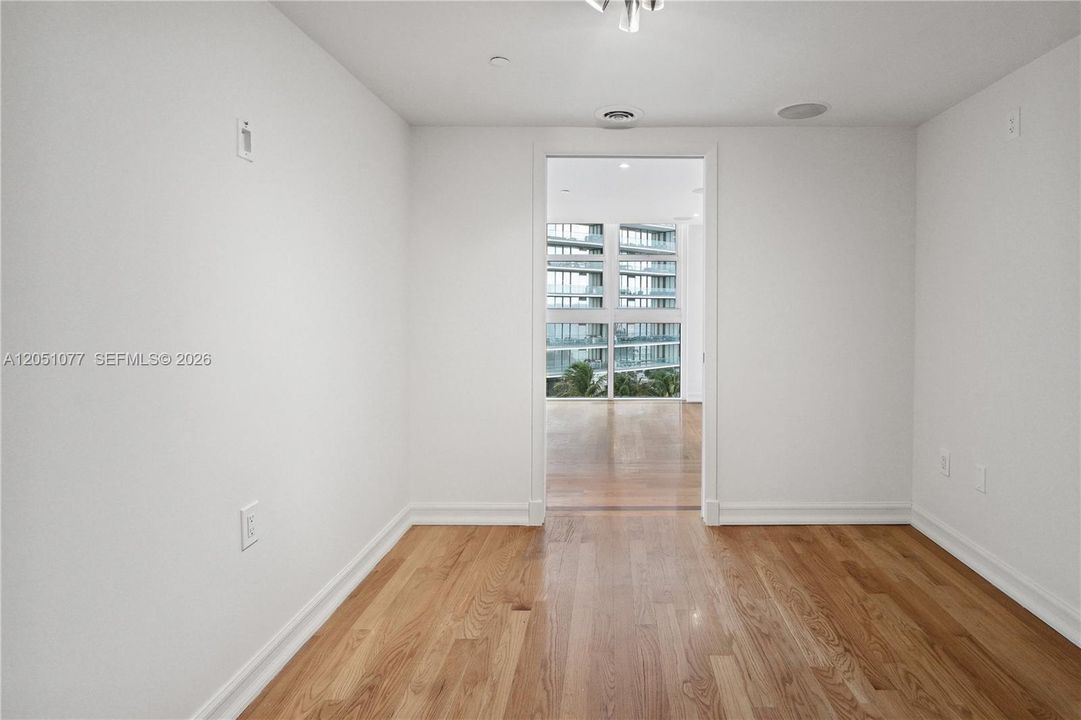 В аренду: $18,500 (4 спален, 5 ванн, 3945 Квадратных фут)