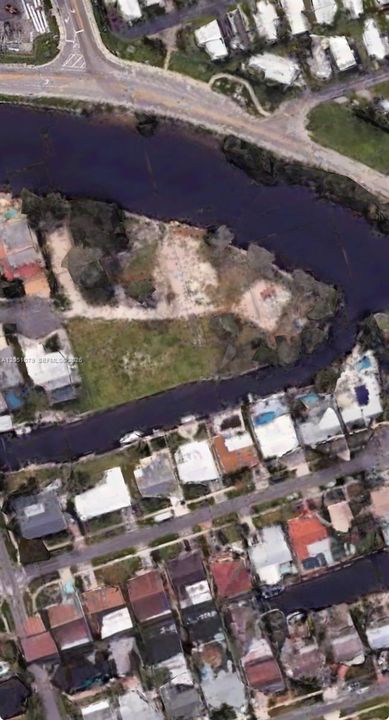 For Sale: $3,100,000 (1.04 acres)