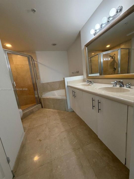 En Renta: $3,650 (2 camas, 2 baños, 1251 Pies cuadrados)