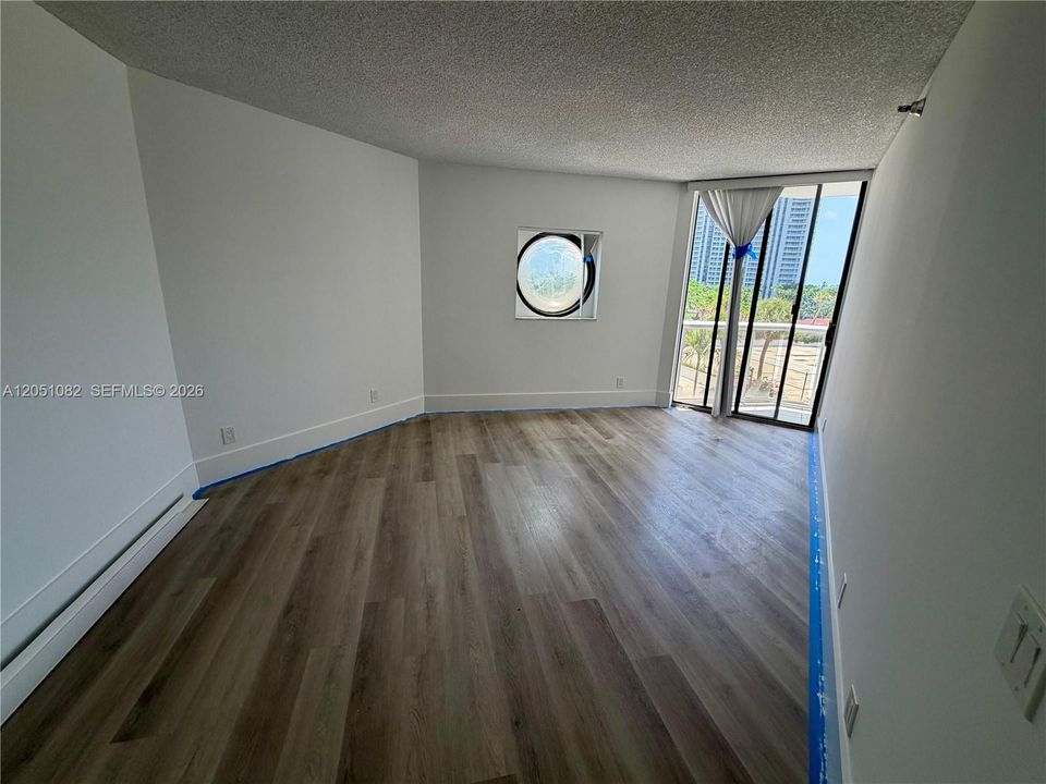 В аренду: $2,900 (2 спален, 2 ванн, 1154 Квадратных фут)