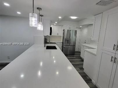 For Sale: $370,000 (3 beds, 2 baths, 1414 Square Feet)