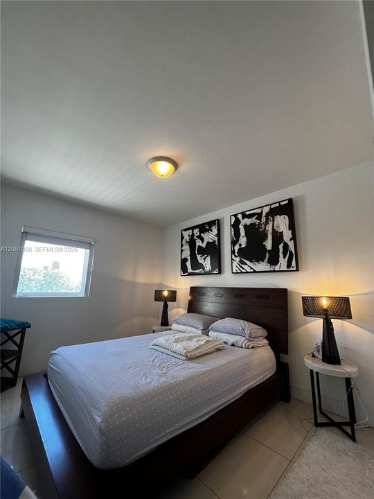 For Rent: $2,300 (2 beds, 2 baths, 826 Square Feet)