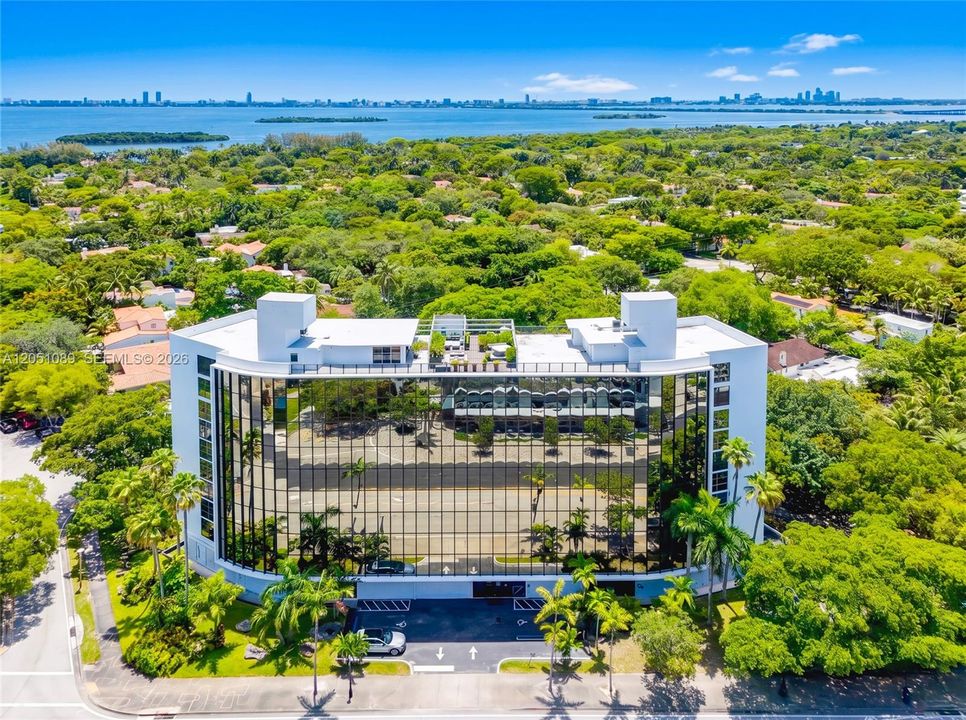 En Venta: $475,000 (1 camas, 1 baños, 915 Pies cuadrados)