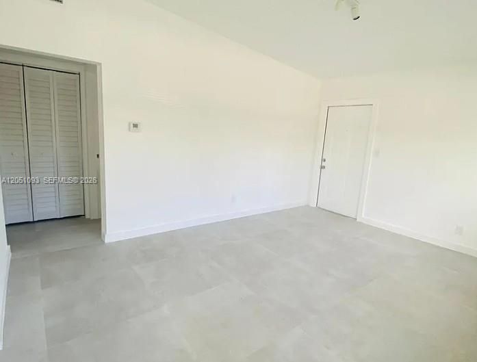 В аренду: $2,200 (2 спален, 1 ванн, 1000 Квадратных фут)