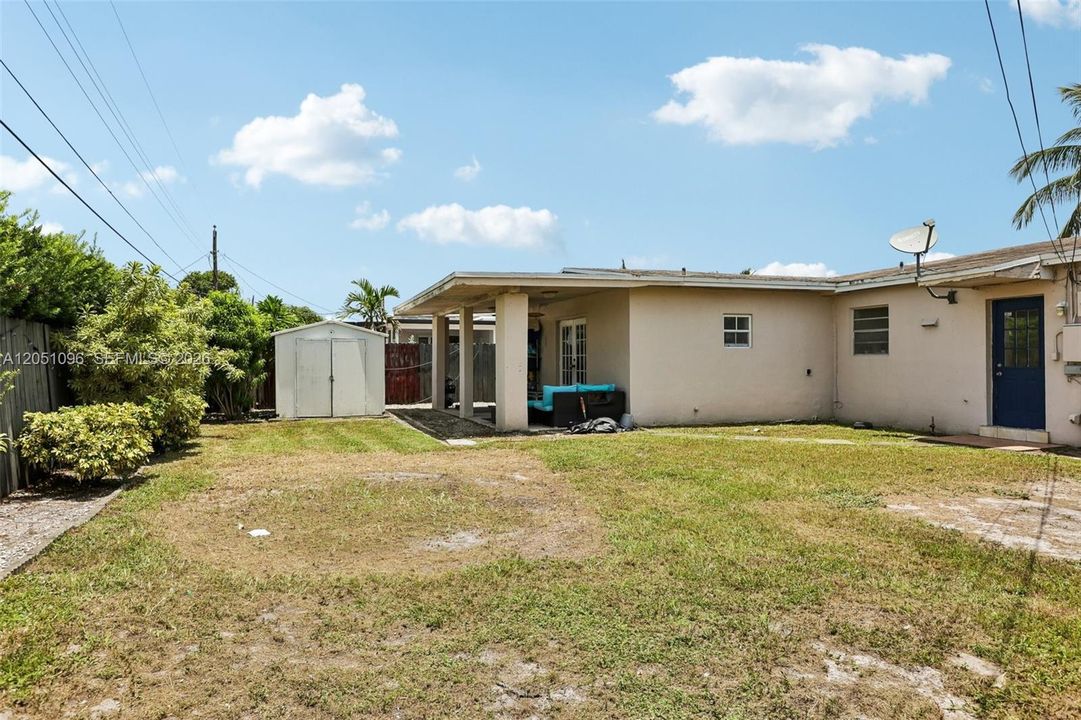 For Sale: $550,000 (3 beds, 1 baths, 1588 Square Feet)