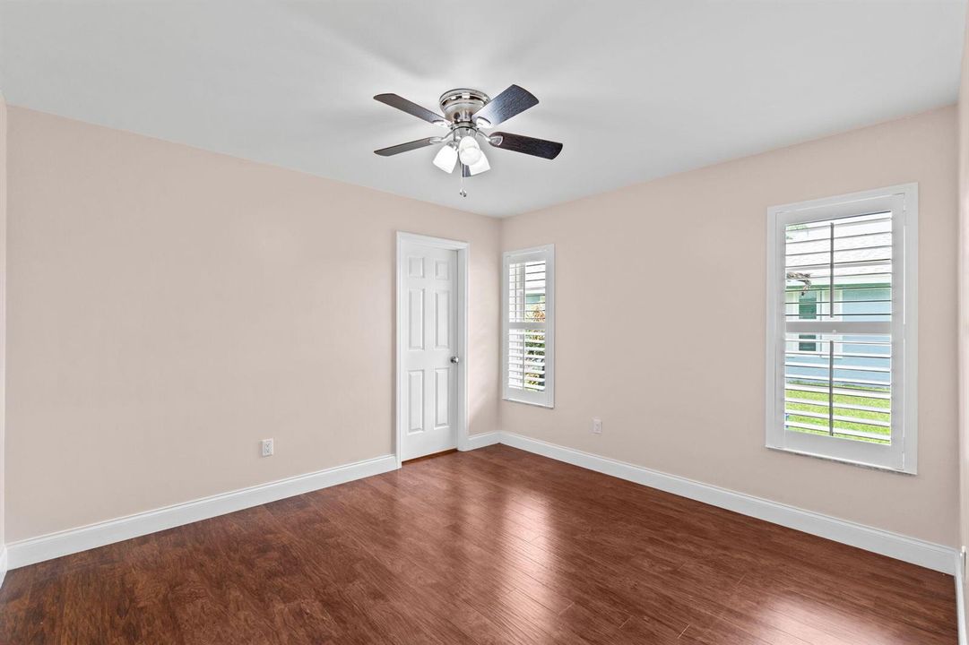 34-web-or-mls-A7408750