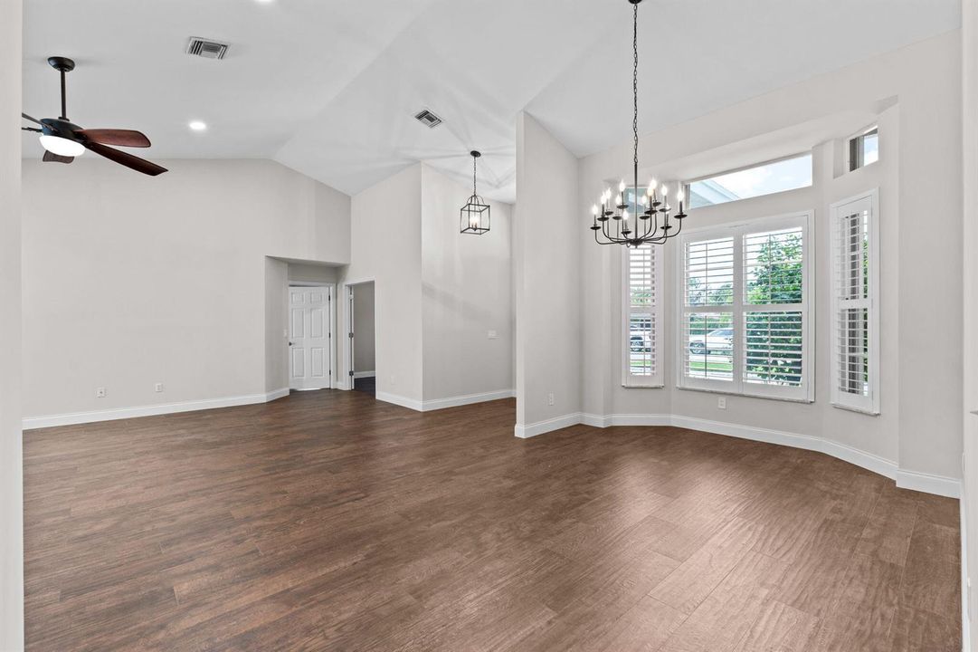 8-web-or-mls-A7408807