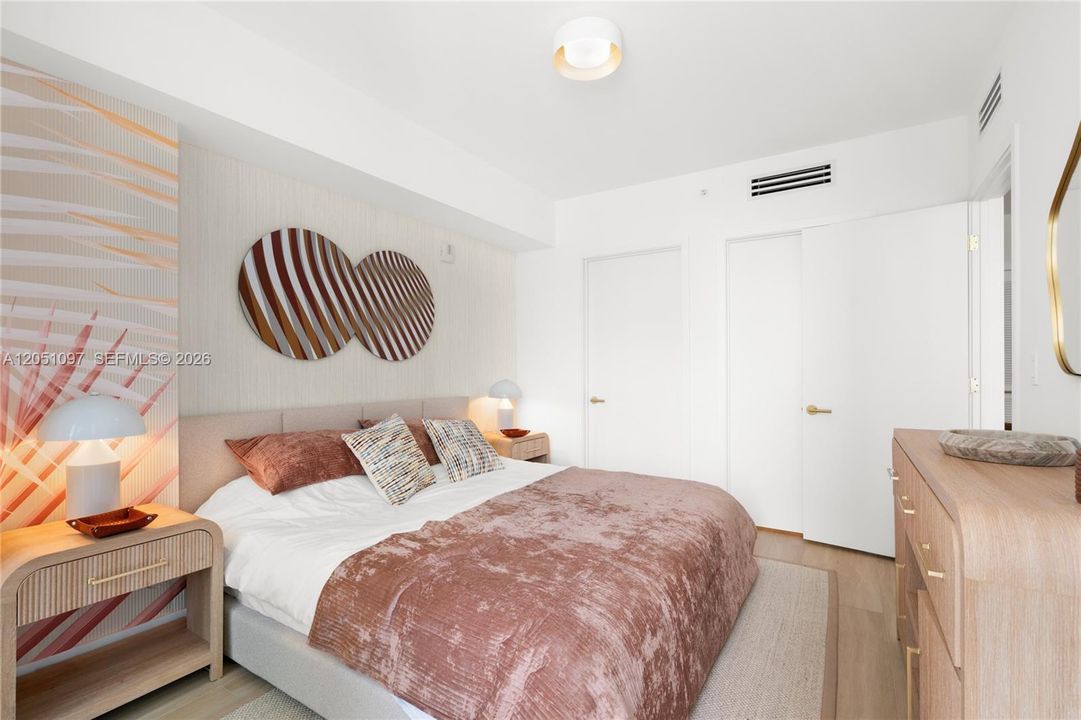 For Sale: $749,000 (1 beds, 1 baths, 598 Square Feet)