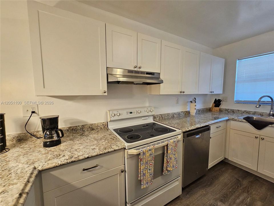 В аренду: $1,600 (2 спален, 2 ванн, 0 Квадратных фут)