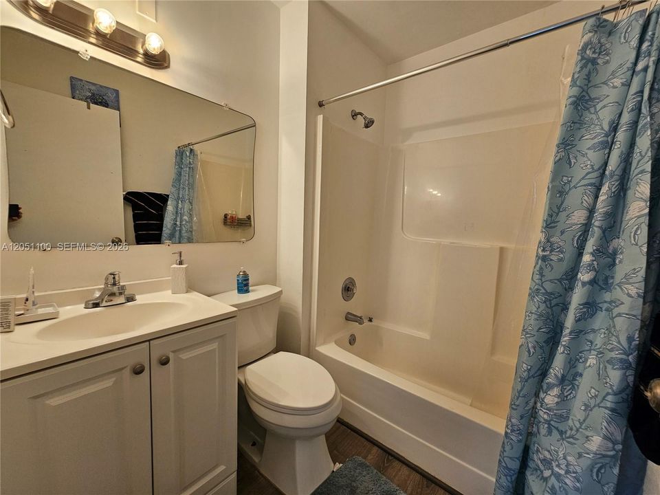 В аренду: $1,600 (2 спален, 2 ванн, 0 Квадратных фут)