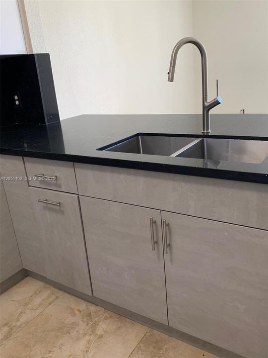For Rent: $3,000 (3 beds, 2 baths, 1450 Square Feet)