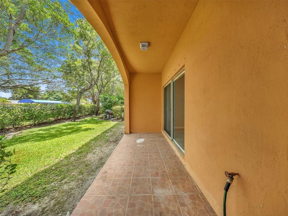 For Sale: $420,000 (3 beds, 2 baths, 1428 Square Feet)