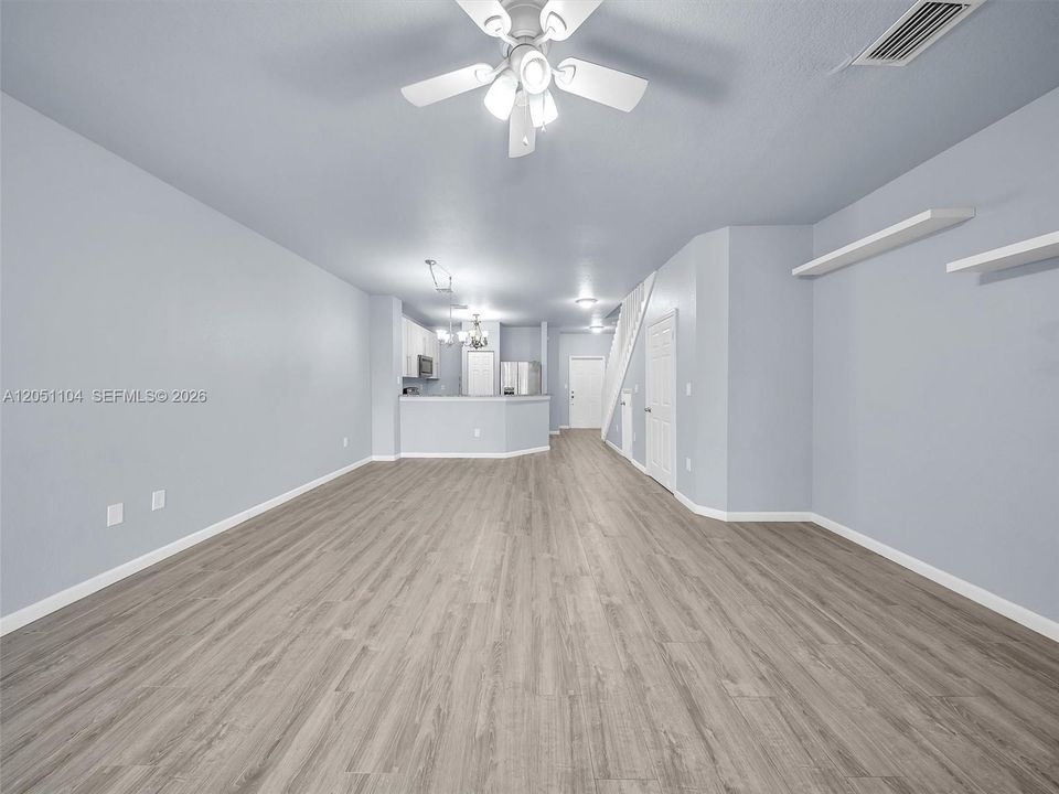 For Sale: $420,000 (3 beds, 2 baths, 1428 Square Feet)