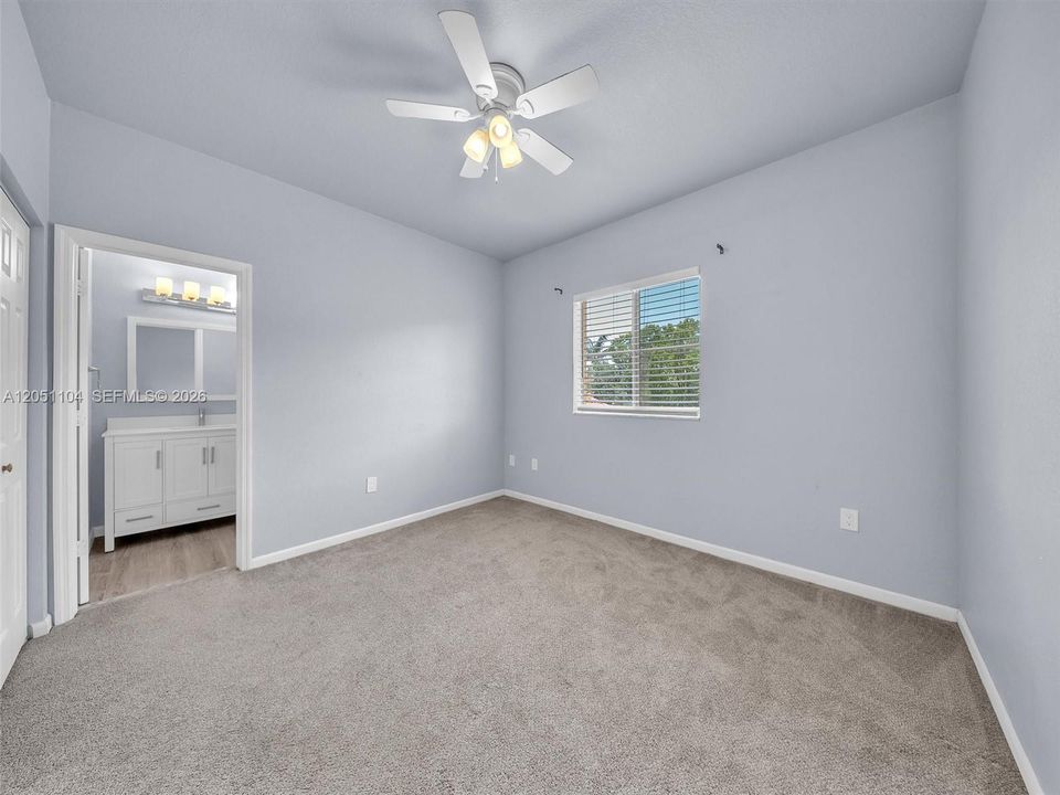 For Sale: $420,000 (3 beds, 2 baths, 1428 Square Feet)