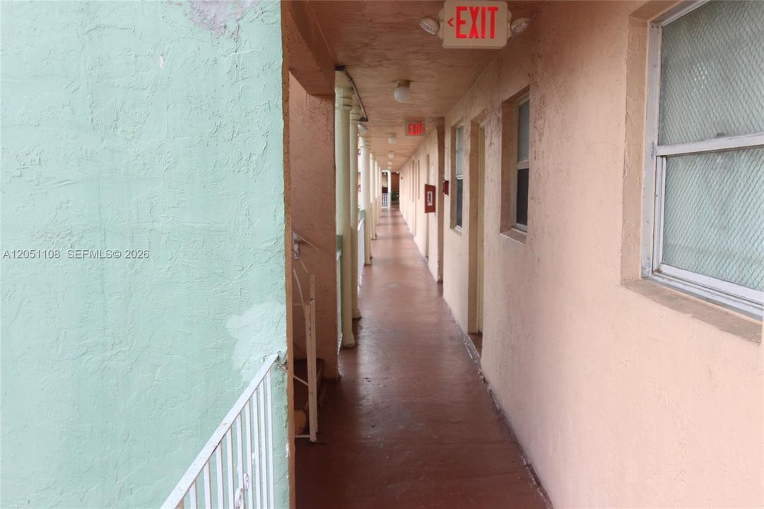 For Rent: $1,800 (1 beds, 1 baths, 625 Square Feet)