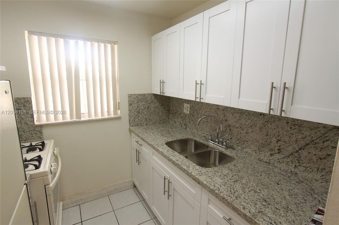 For Rent: $1,800 (1 beds, 1 baths, 625 Square Feet)