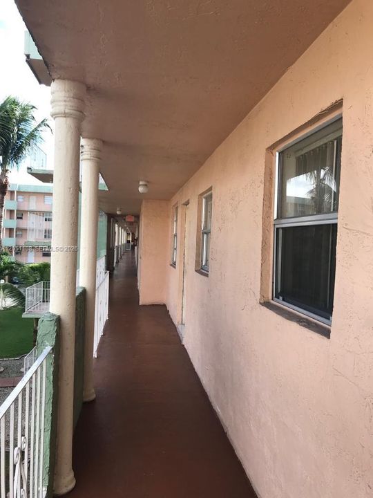 For Rent: $1,800 (1 beds, 1 baths, 625 Square Feet)