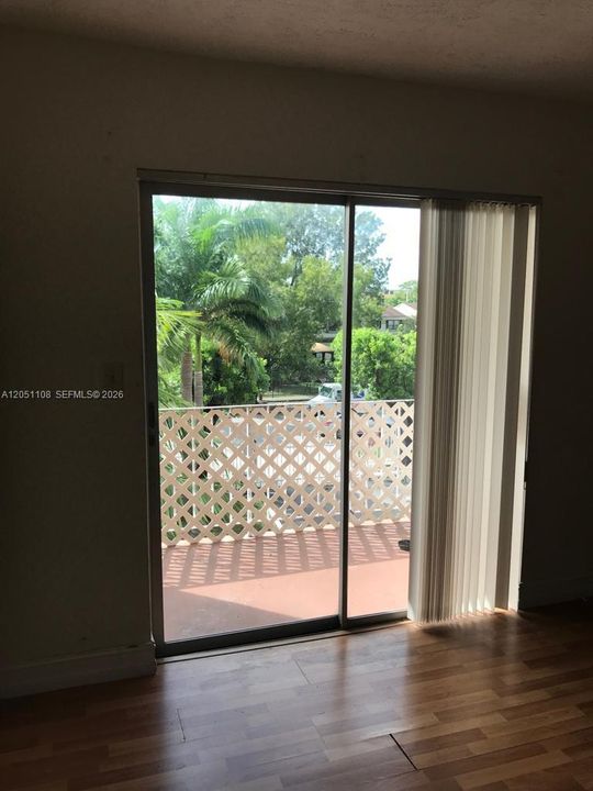 For Rent: $1,800 (1 beds, 1 baths, 625 Square Feet)