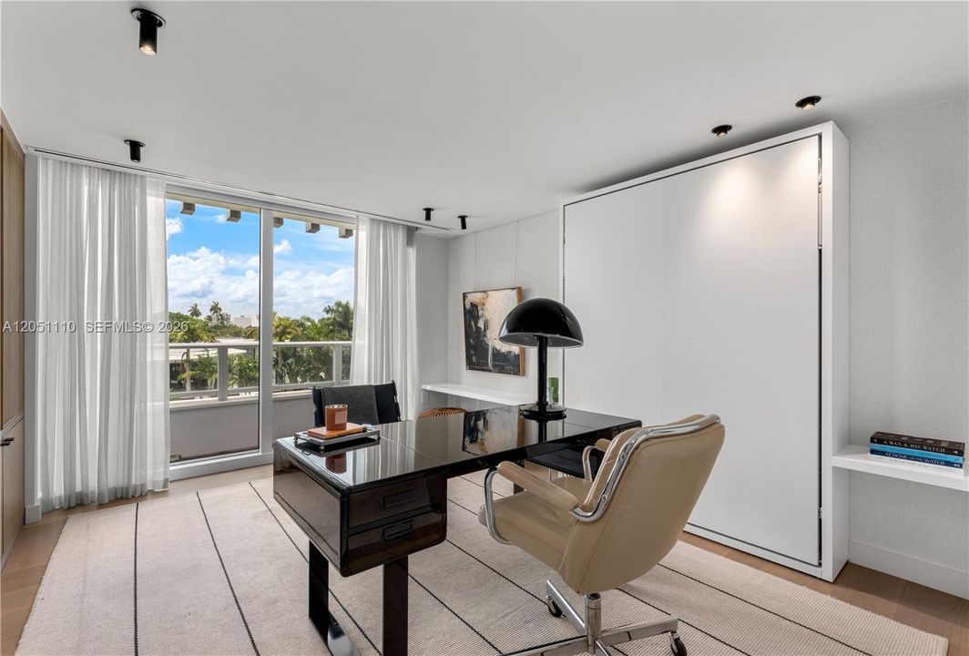 For Sale: $5,250,000 (3 beds, 3 baths, 3140 Square Feet)