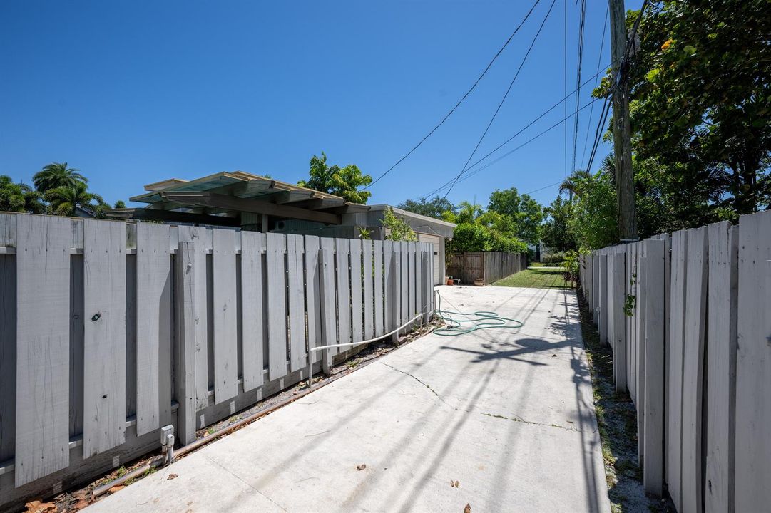 234 NE 21st Ct 00022