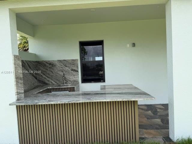 For Sale: $385,000 (3 beds, 2 baths, 1618 Square Feet)