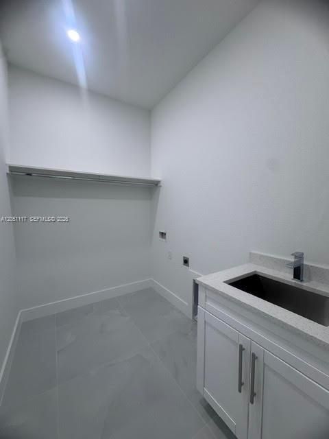 For Sale: $385,000 (3 beds, 2 baths, 1618 Square Feet)