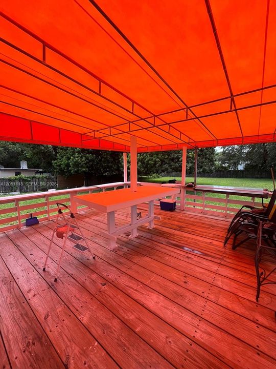 For Sale: $419,900 (2 beds, 1 baths, 925 Square Feet)