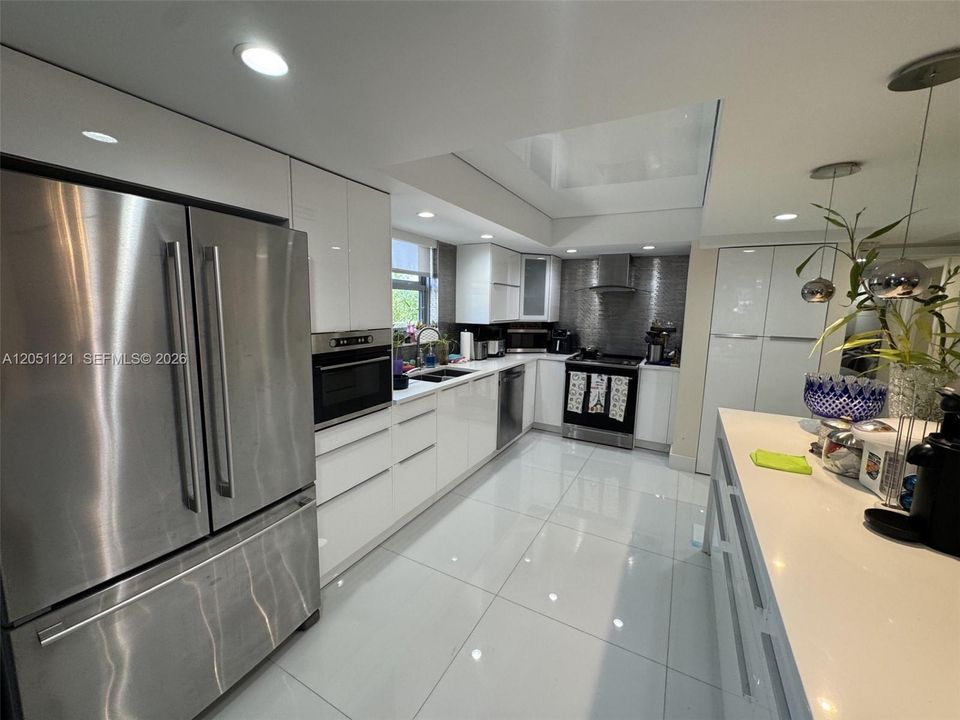 En Venta: $625,000 (2 camas, 2 baños, 1527 Pies cuadrados)